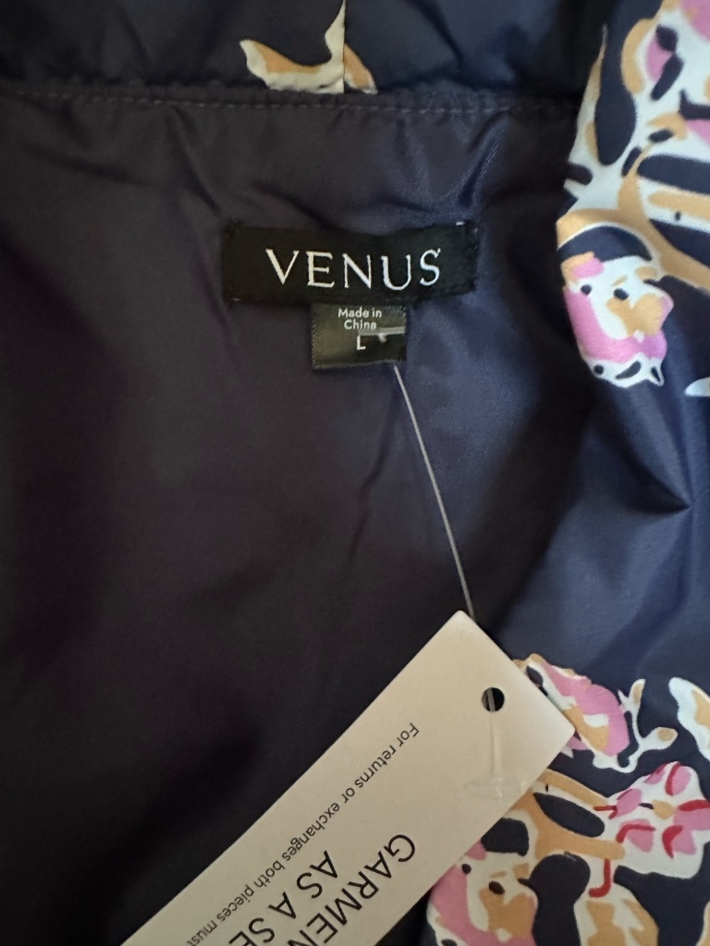 NWT VENUS Quilted Jacket with Belt - Picture 11 of 16